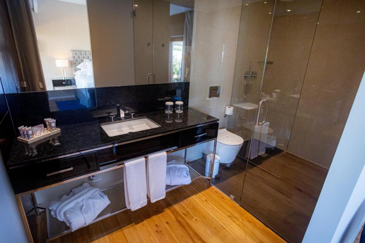 Solar Do Requeijo By Luna Hotels & Resorts Arcos de Valdevez Exteriér fotografie Bathroom